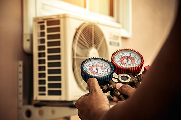 Professional Hvac Repair technician working in Colmar, PA